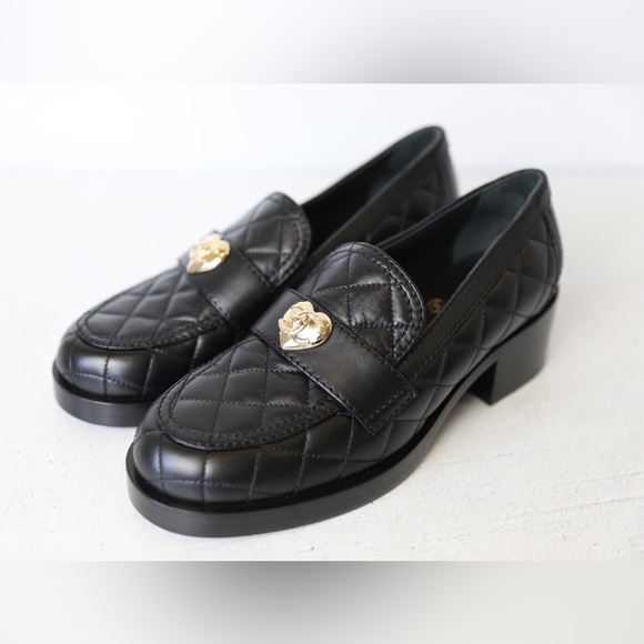 New Chanel Classic Quilted Moccasin Loafers w/ Gold CC Heart Size 40 (US 9.5-10) - Picture 14 of 14